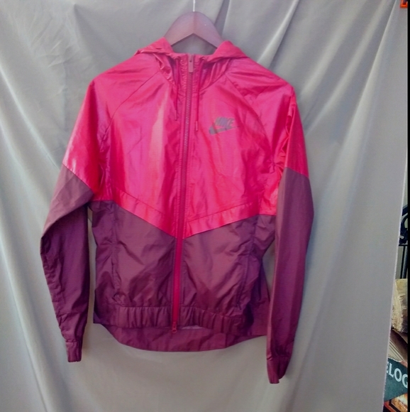 Nike Jackets & Blazers - Nike Red/Maroon Hooded Windrunner-S